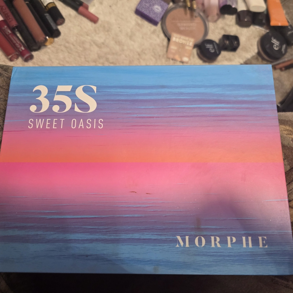 Morphe 35S Sweet Oasis Eyeshadow Palette - Blue and Pink Hues
